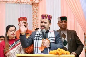 Shimla Standoff Reaches Delhi: High Command Steps In as Vikramaditya vs. Bureaucracy Row Escalates