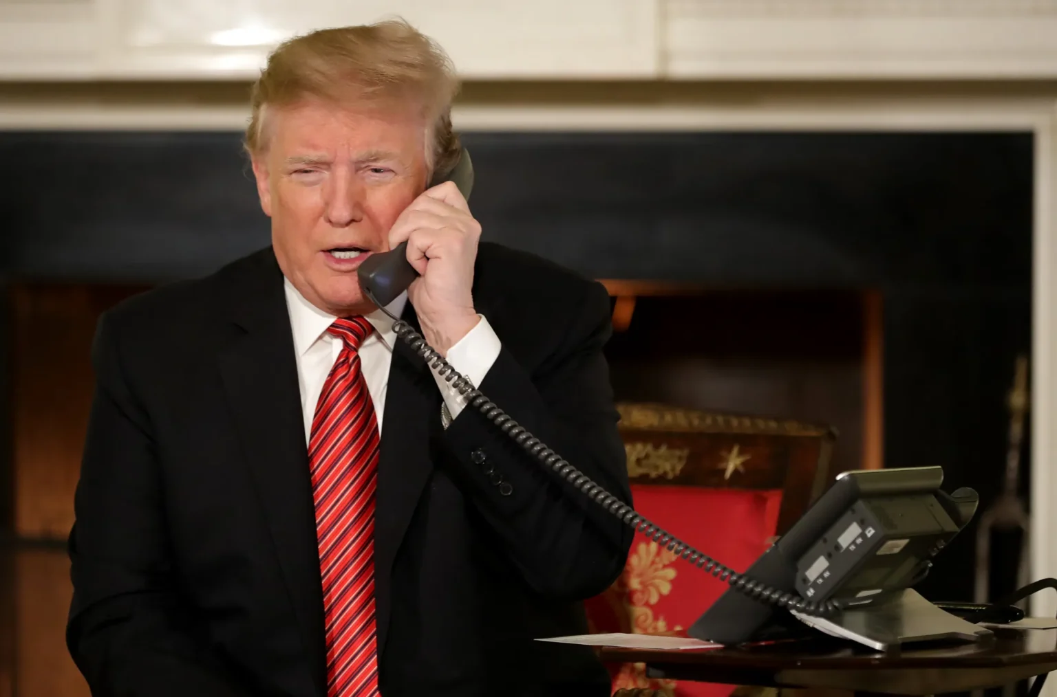 “Governor Carney”: Trump Revives Taunt, Threatens Canada with 100% Tariffs Over China Deal "Governor Carney": Trump Revives Taunt, Threatens Canada with 100% Tariffs Over China Deal