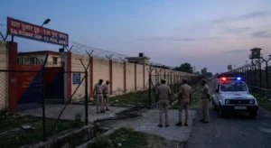 Jammu: 2 Pakistani Nationals Escape Home Jammu: 2 Pakistani Nationals Escape Home