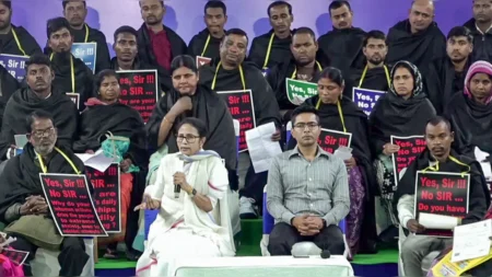 “Save Democracy”: Mamata Banerjee Arguing Personally in SC "Save Democracy": Mamata Banerjee Arguing Personally in SC