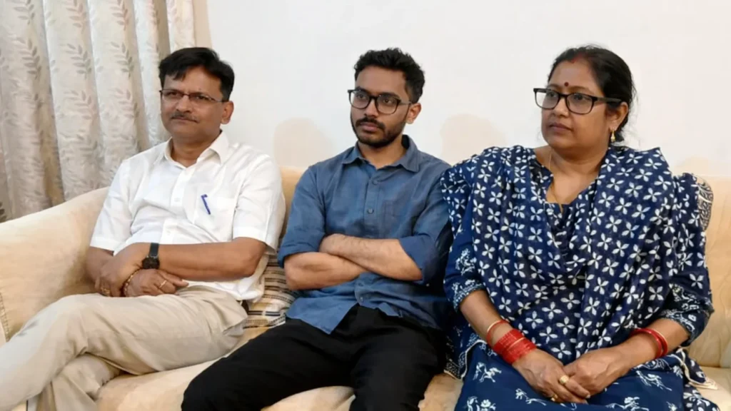 IIT Graduate From Bihar Secures AIR 102 In UPSC Exam IIT graduate from Bihar who secured AIR 102 in UPSC Civil Services Examination